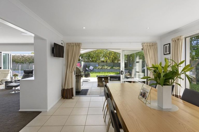 Photo of property in 89b Memorial Avenue, Ilam, Christchurch, 8053