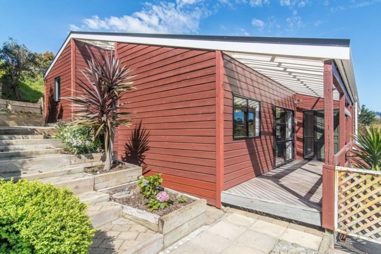 Photo of property in 42 Weggery Drive, Waikanae Beach, Waikanae, 5036