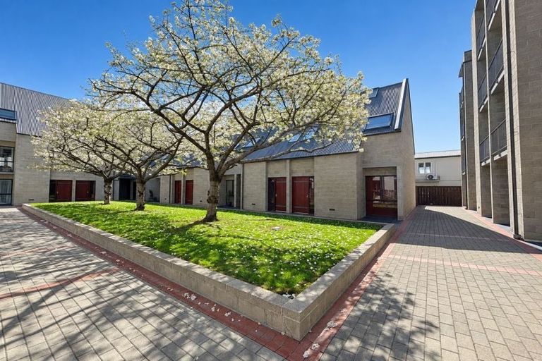 Photo of property in 8/868 Colombo Street, Christchurch Central, Christchurch, 8013