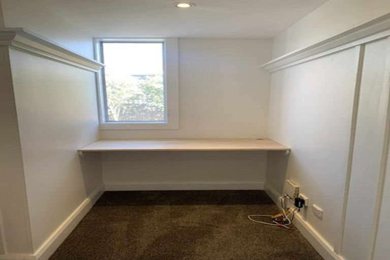 Photo of property in 22 Winters Road, Redwood, Christchurch, 8051