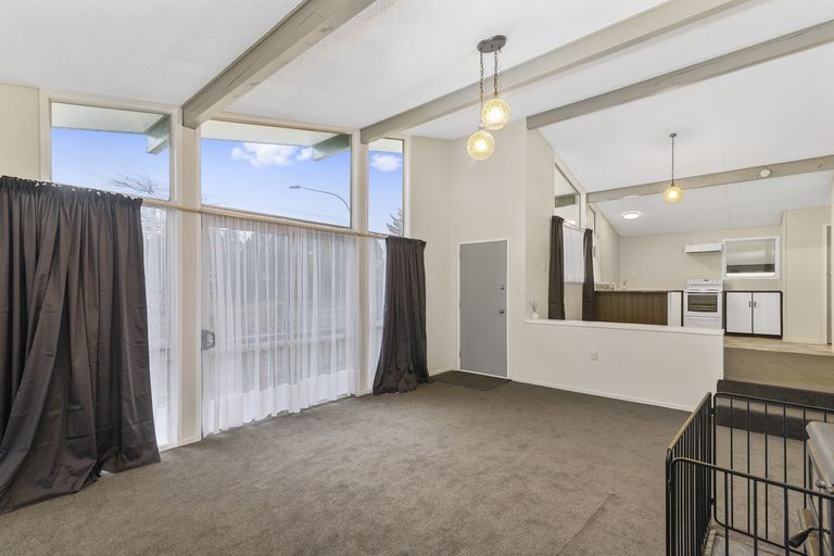 Photo of property in 5 Onyx Place, Pukehangi, Rotorua, 3015