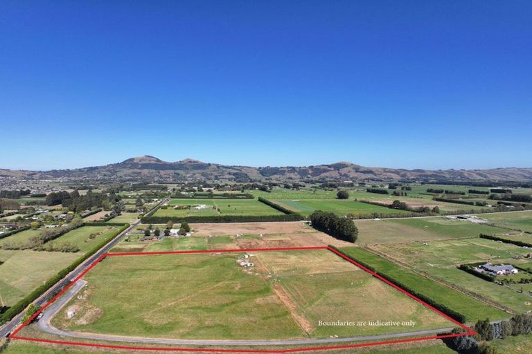 Photo of property in 323 Riccarton Road West, Mosgiel, 9092