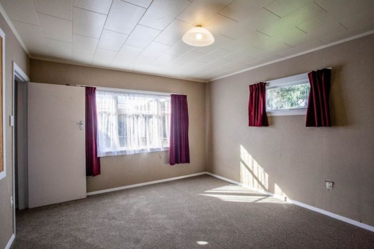 Photo of property in 15 Titoki Street, Stoke, Nelson, 7011