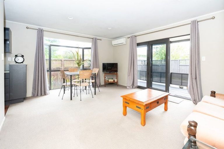 Photo of property in 35 Pulham Crescent, Queenwood, Hamilton, 3210