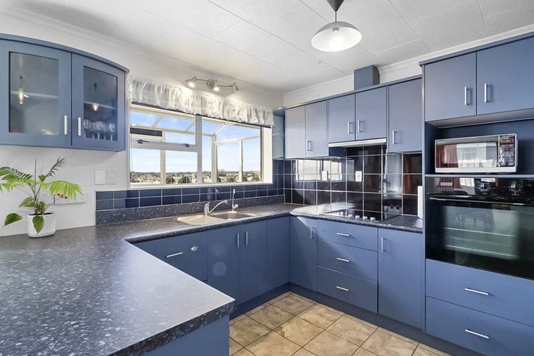 Photo of property in 1d Rossiter Crescent, Lynmouth, New Plymouth, 4310