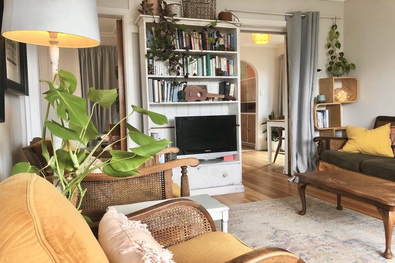 Photo of property in 16 Chrystal Street, Foxton Beach, Foxton, 4815