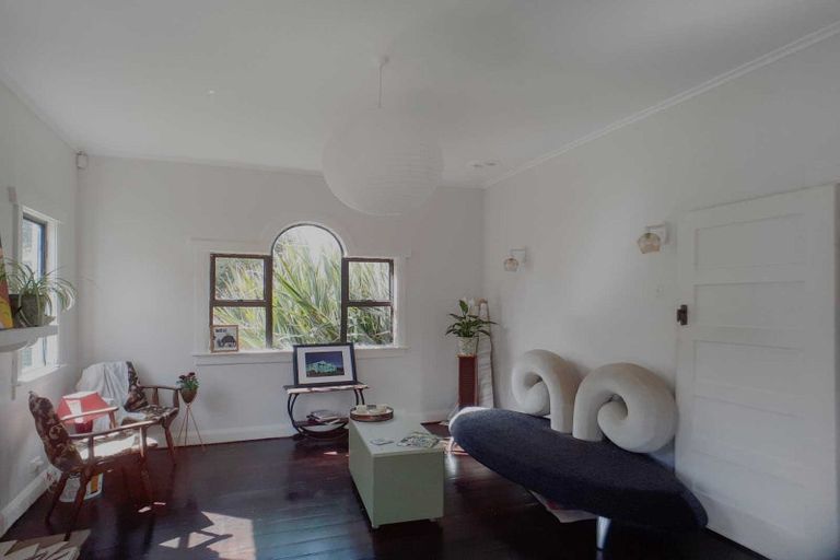 Photo of property in 87 South Road, Manaia, 4612