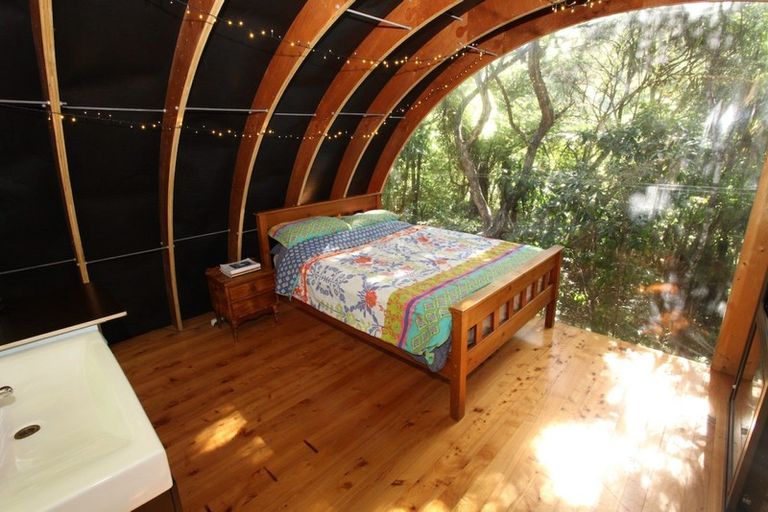 Photo of property in 112 Whaanga Road, Raglan, 3297