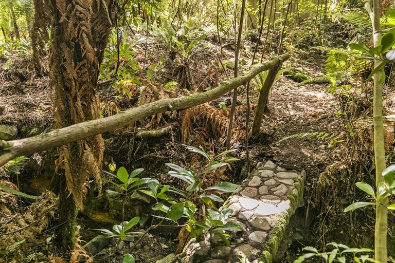 Photo of property in 530 Stokes Valley Road, Stokes Valley, Lower Hutt, 5019