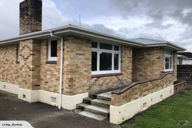 Photo of property in 16 Glasgow Street, Takaro, Palmerston North, 4412