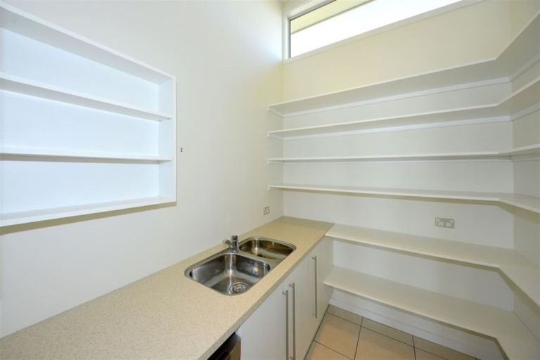 Photo of property in 4 Clearview Lane, Mount Pleasant, Christchurch, 8081