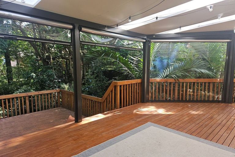 Photo of property in 15 Cantua Close, Totara Heights, Auckland, 2105