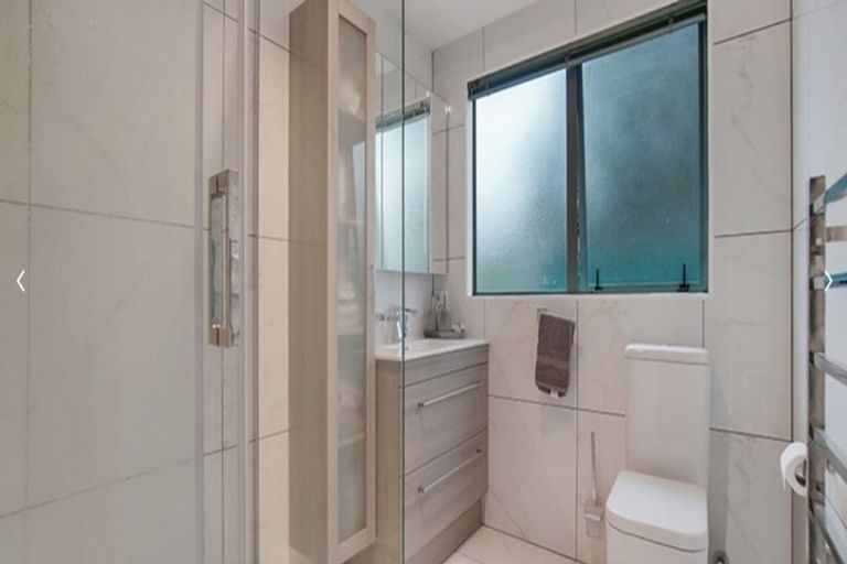 Photo of property in 1/28 Montilla Place, Manurewa, Auckland, 2102