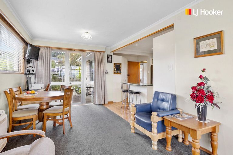 Photo of property in 11 Abbeyhill Road, Pine Hill, Dunedin, 9010