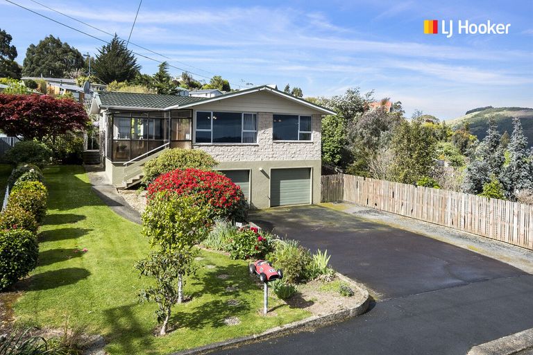 Photo of property in 11 Abbeyhill Road, Pine Hill, Dunedin, 9010
