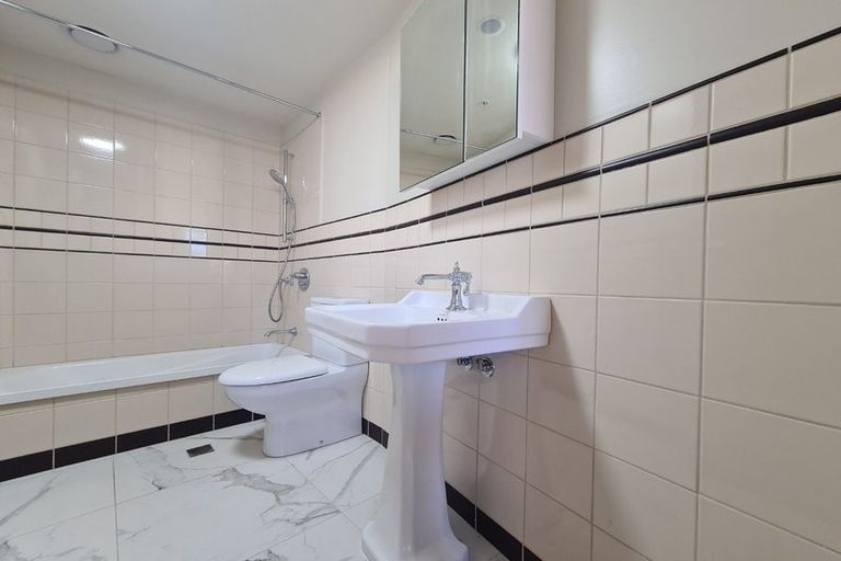Photo of property in Chevron Suites, 401/8 Chaffers Street, Te Aro, Wellington, 6011