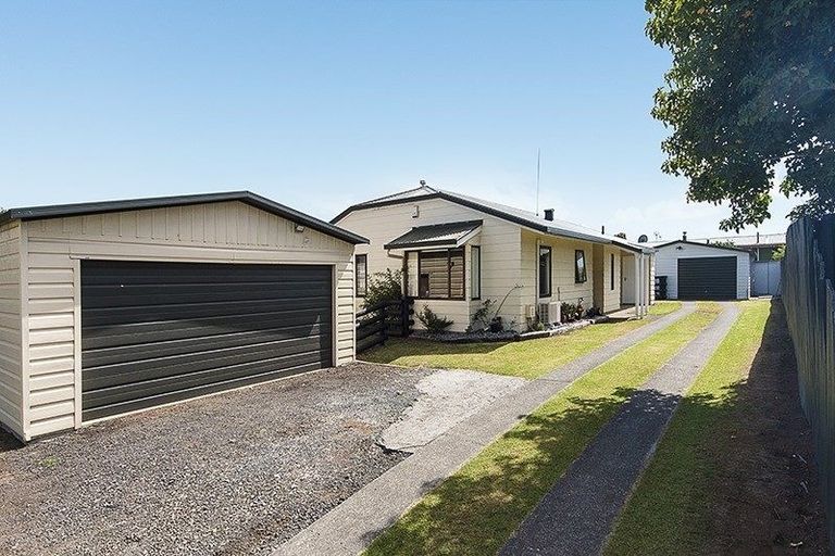 Photo of property in 81 King Street, Waiuku, 2123