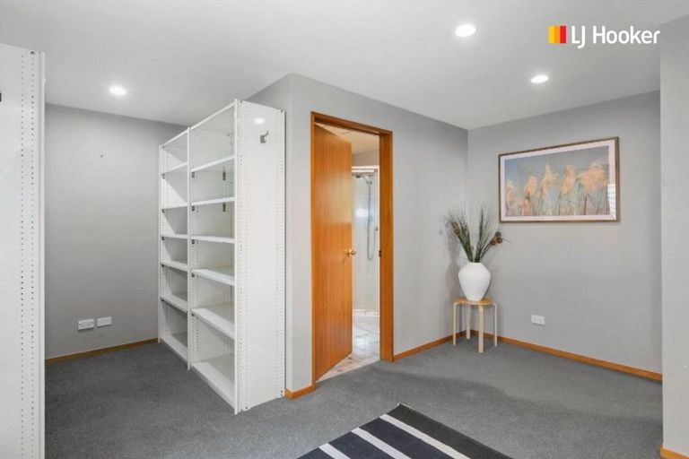 Photo of property in 10 Calvert Place, Shiel Hill, Dunedin, 9013