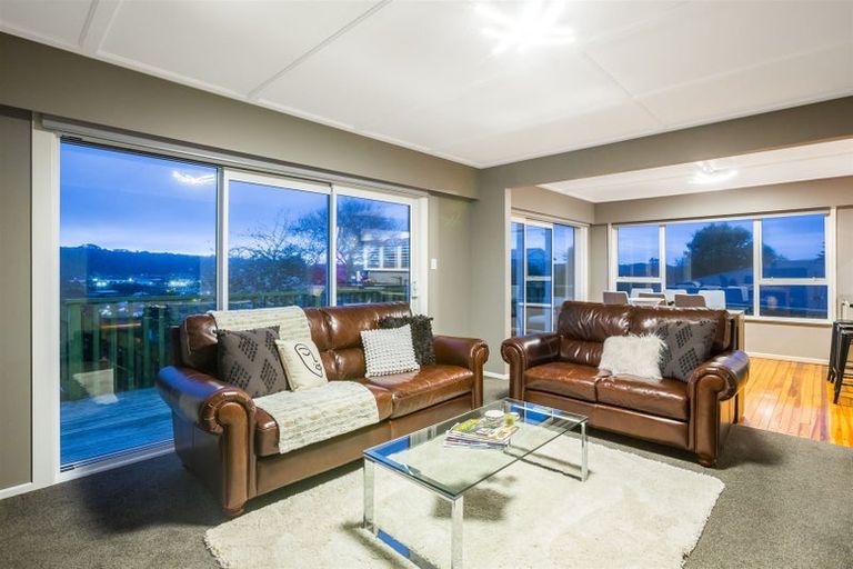 Photo of property in 22 Ernest Street, Ranui, Porirua, 5024