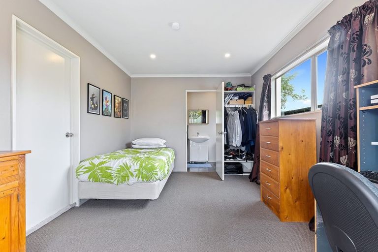 Photo of property in 61 Church Street, Oxford, 7430