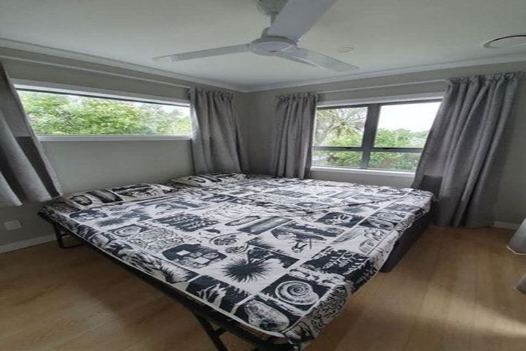 Photo of property in 323 Rangatira Road, Beach Haven, Auckland, 0626