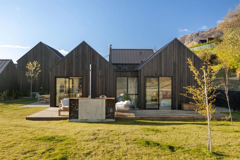 Photo of property in 7 Mckenzies Shute, Jacks Point, Queenstown, 9371