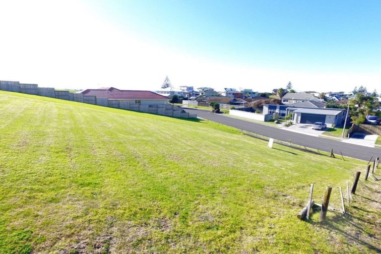 Photo of property in 41 Omega Place, Coastlands, Whakatane, 3120