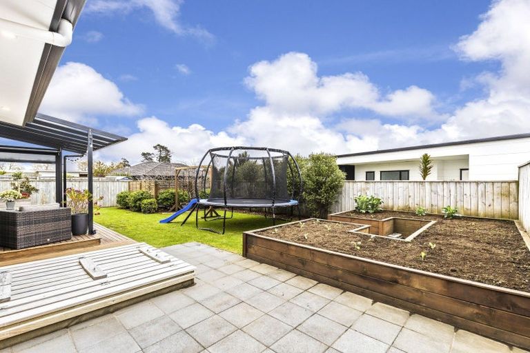 Photo of property in 21 Smith Street, Lepperton, New Plymouth, 4373