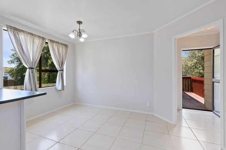 Photo of property in 2/5 Ebenezer Way, Clendon Park, Auckland, 2103
