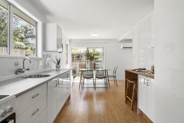 Photo of property in 16 Jayne Place, Torbay, Auckland, 0630