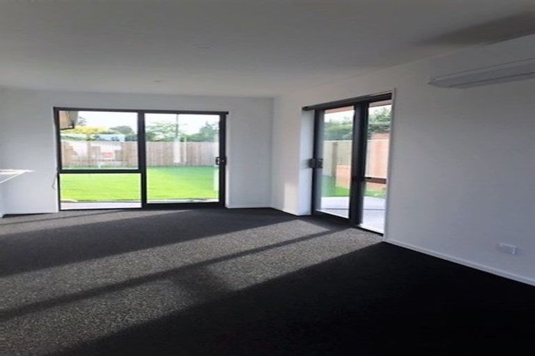 Photo of property in 15 Minerva Crescent, Woodend, 7610