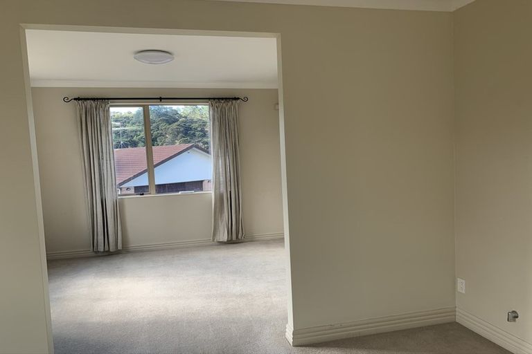 Photo of property in 24 George Deane Place, Greenhithe, Auckland, 0632