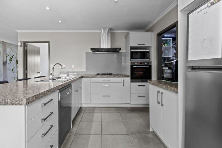 Photo of property in 10 Welwyn Place, Rototuna North, Hamilton, 3210