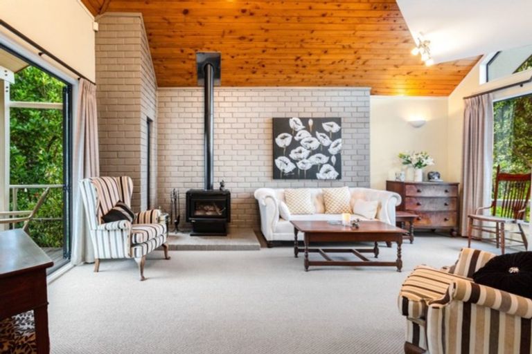 Photo of property in 7a View Road, Campbells Bay, Auckland, 0630