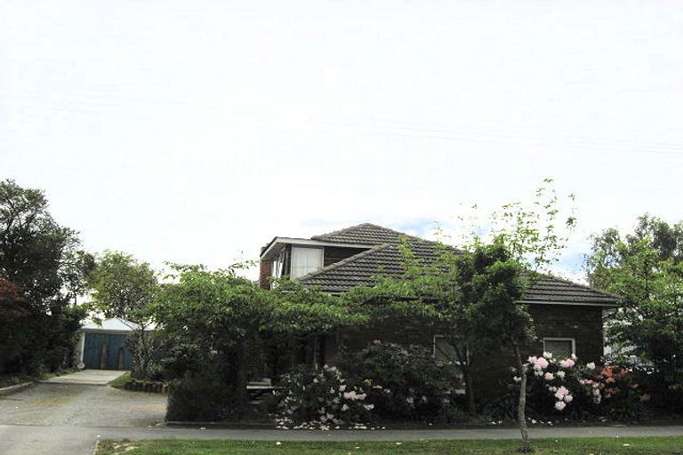 Photo of property in 6 Sandringham Place, Bryndwr, Christchurch, 8053