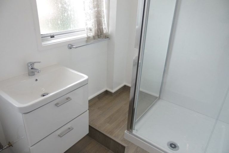 Photo of property in 2/19 Olive Crescent, Papatoetoe, Auckland, 2025