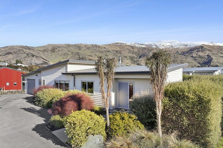 Photo of property in 2b Pebble Lane, Wanaka, 9305