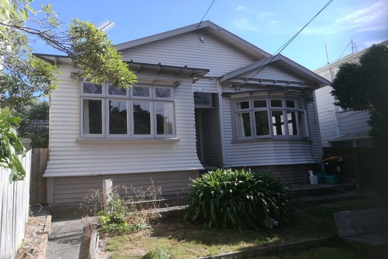 Photo of property in 76 Majoribanks Street, Mount Victoria, Wellington, 6011