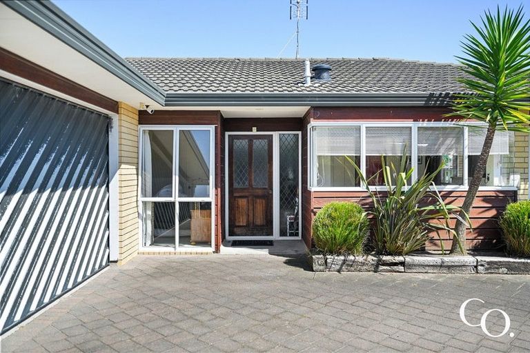 Photo of property in 15 Dalton Drive, Papamoa Beach, Papamoa, 3118