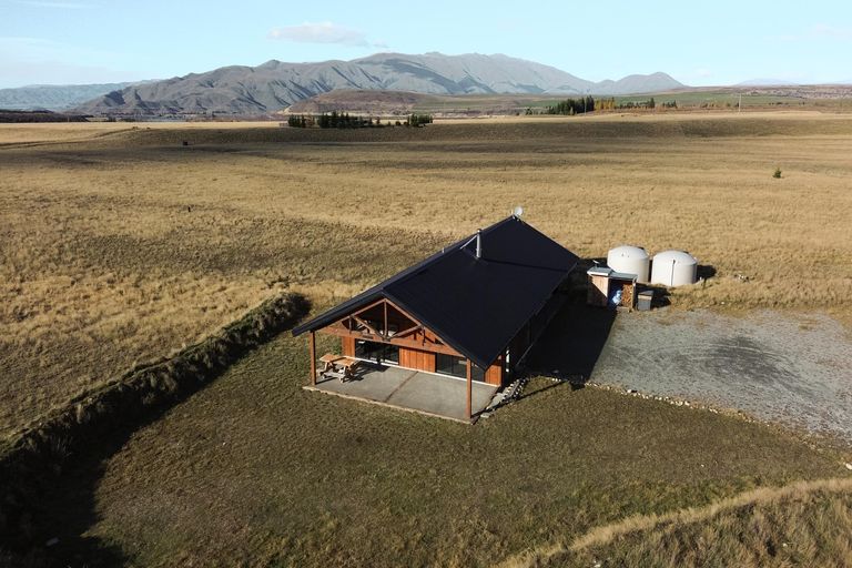 Photo of property in 249 Manuka Terrace, Ben Ohau, Twizel, 7999