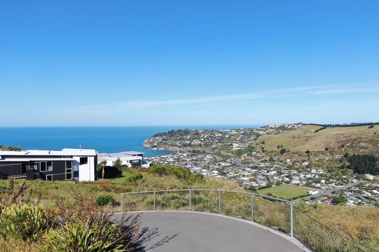 Photo of property in 1 Oxenhope Road, Richmond Hill, Christchurch, 8081