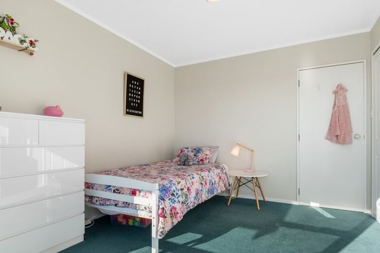 Photo of property in 77 Victory Street, Welcome Bay, Tauranga, 3112