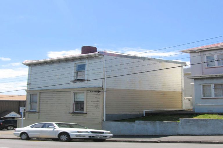 Photo of property in 87 Tasman Street, Mount Cook, Wellington, 6021