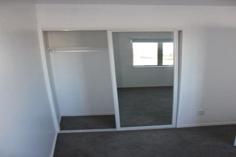 Photo of property in 8/10 Ruru Street, Eden Terrace, Auckland, 1021
