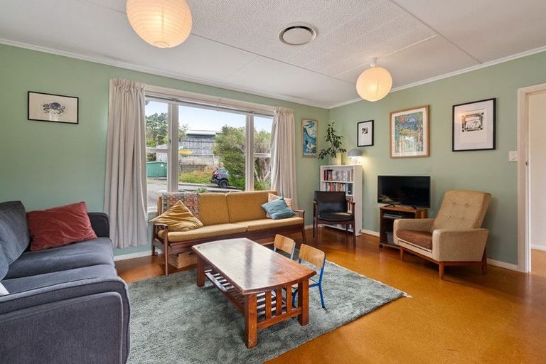 Photo of property in 4 Camrose Grove, Kingston, Wellington, 6021