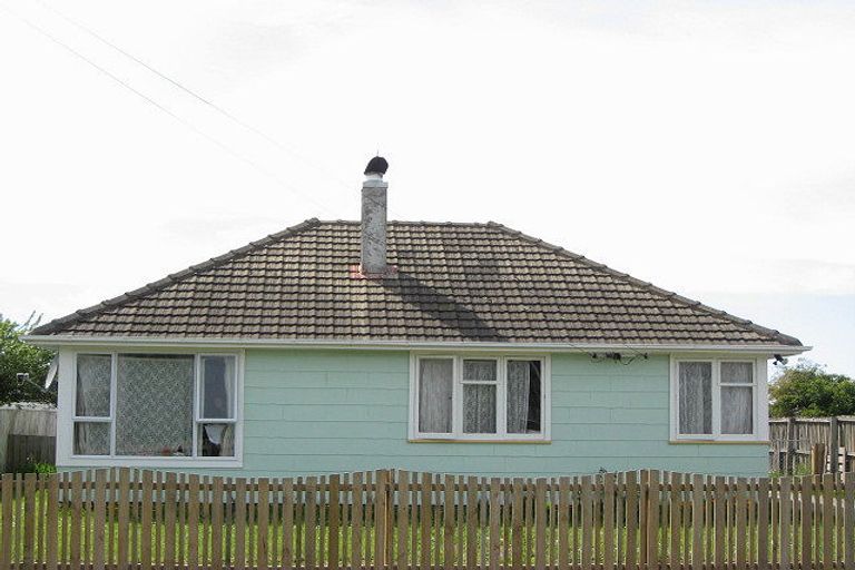 Photo of property in 53 Momorangi Crescent, Redwood, Christchurch, 8051