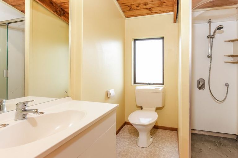 Photo of property in 29c Rua Road, Glen Eden, Auckland, 0602