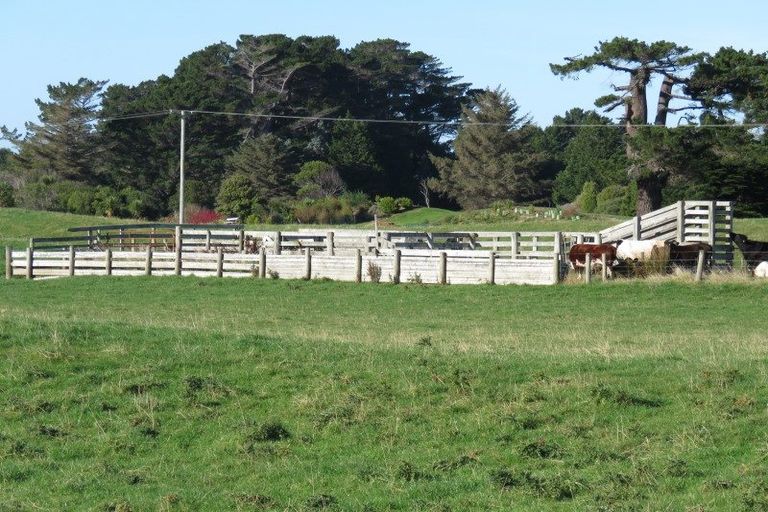 Photo of property in 60 Otatara Road, Otatara, Invercargill, 9879