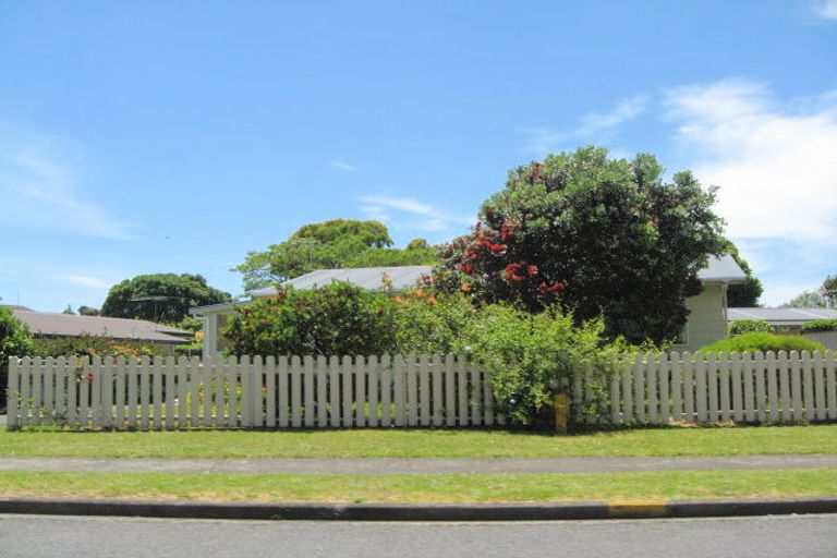 Photo of property in 9 Seaway Road, Clarks Beach, 2122