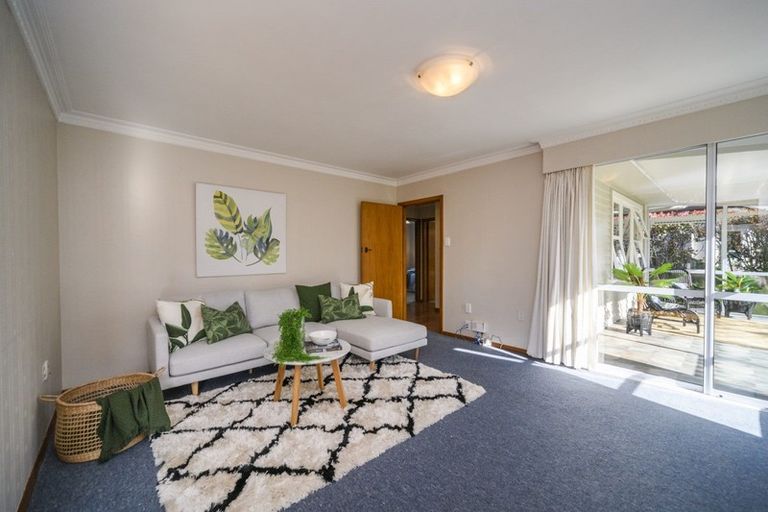 Photo of property in 6 Ruha Street, West End, Palmerston North, 4412
